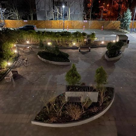 Green Apartment 214 With Private Parking Bukarest Kültér fotó